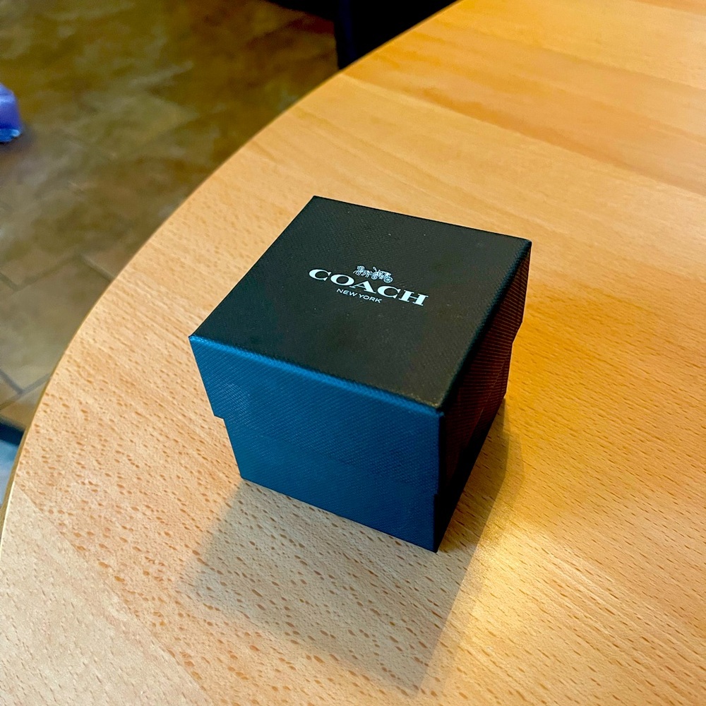 Beautiful women’s coach watch- AUTHENTIC. Never worn. Dainty and feminine - NEW